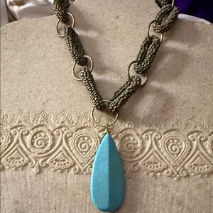 Vintage Elegant Faux Turquoise Pendant and seed bead ring Necklace 14”